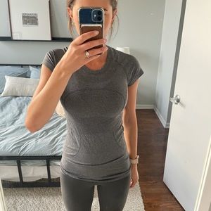 Lululemon swiftly tech short sleeve shirt